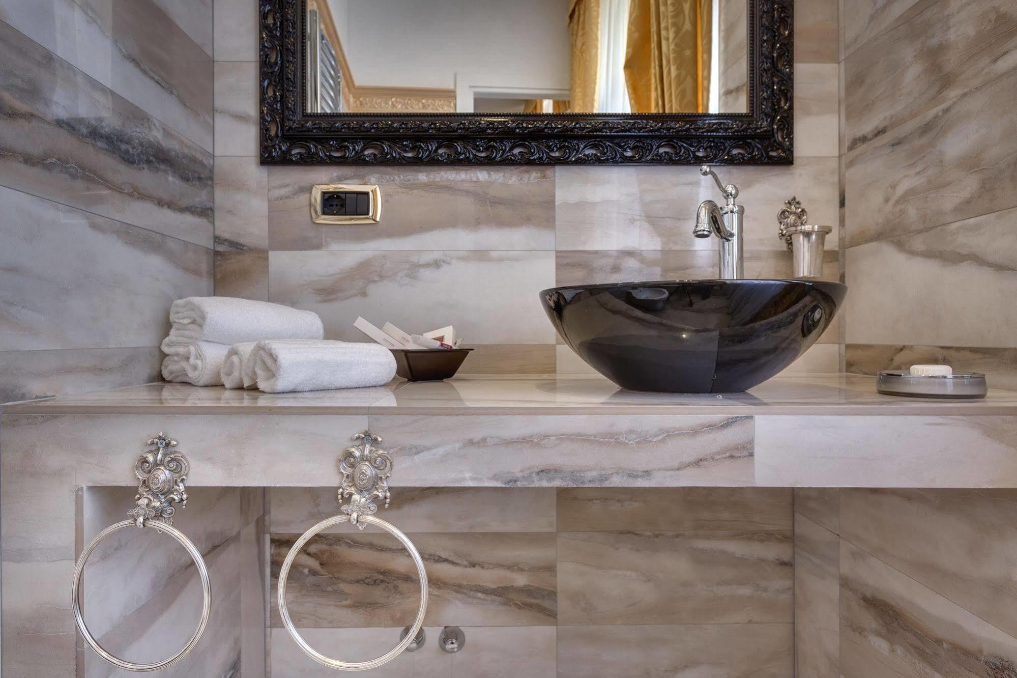 Tolentino Suites Rom Exteriör bild